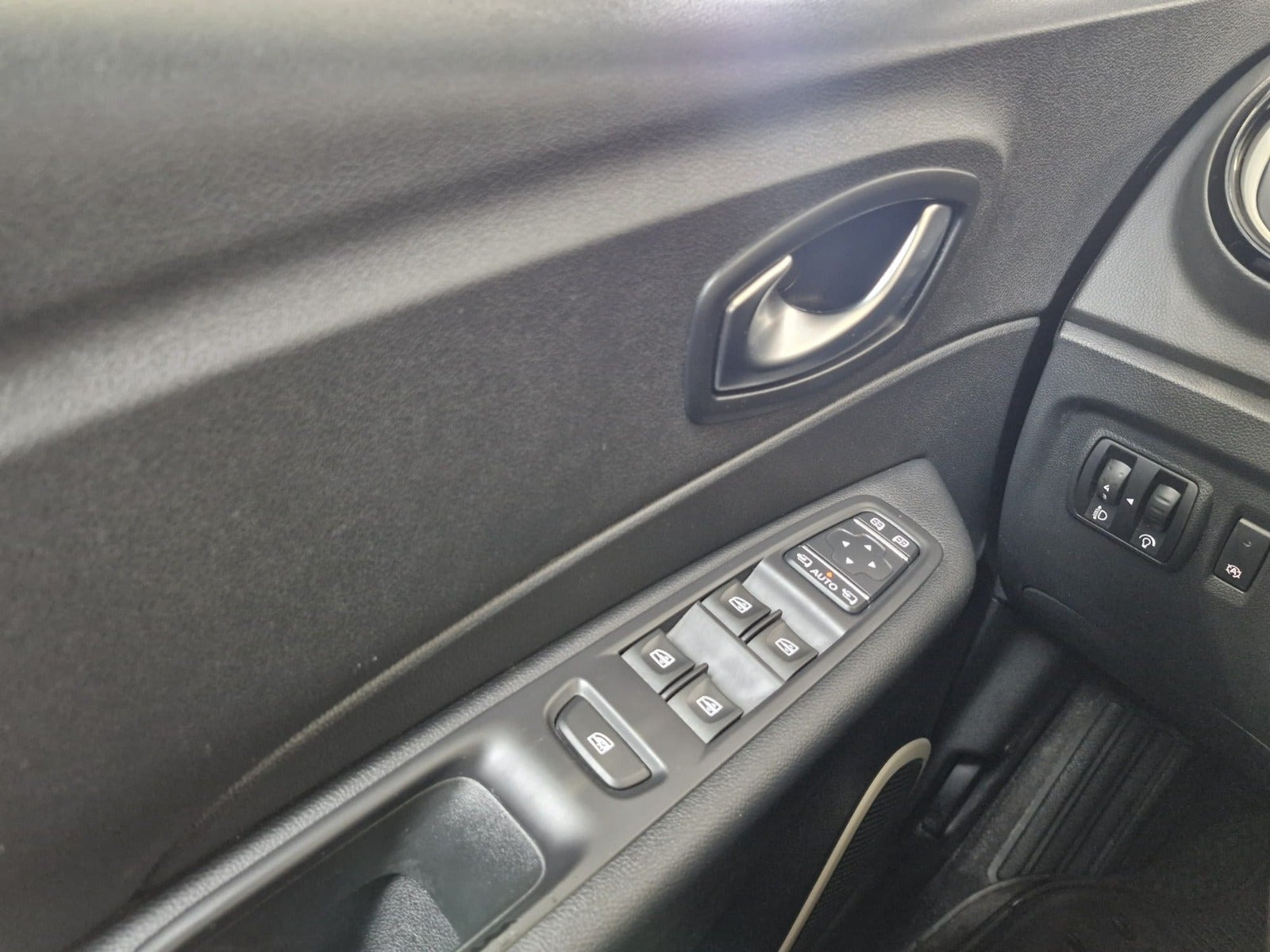 Hvid Renault Captur fra 2018