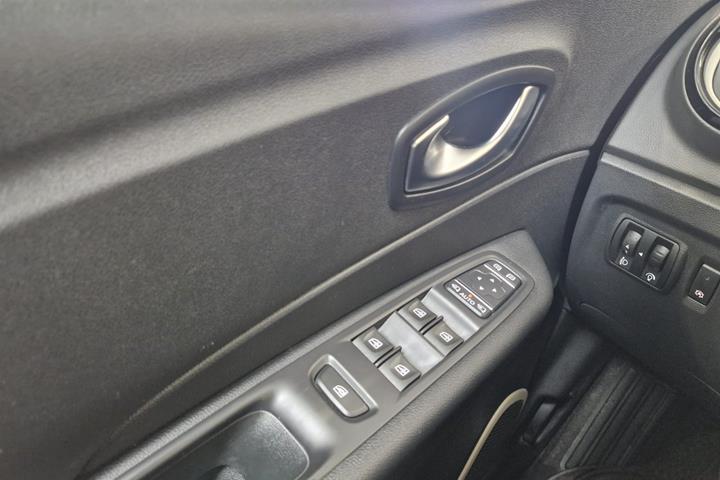 Hvid Renault Captur fra 2018