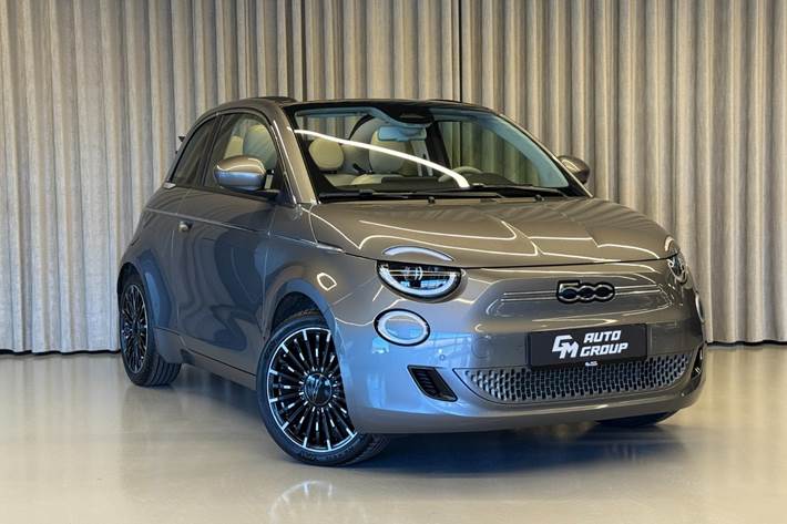 Grå Fiat 500e fra 2022