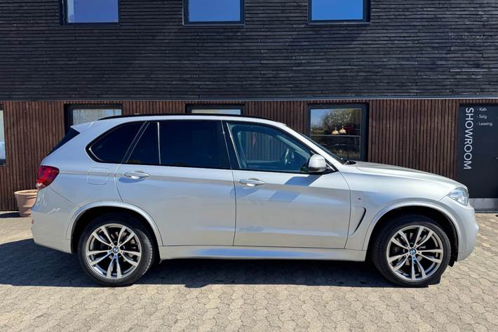 Hvid BMW X5 fra 2016