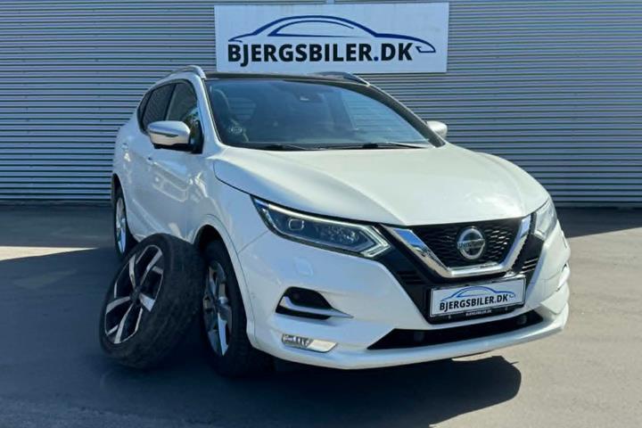 Hvid Nissan Qashqai fra 2019 set udefra