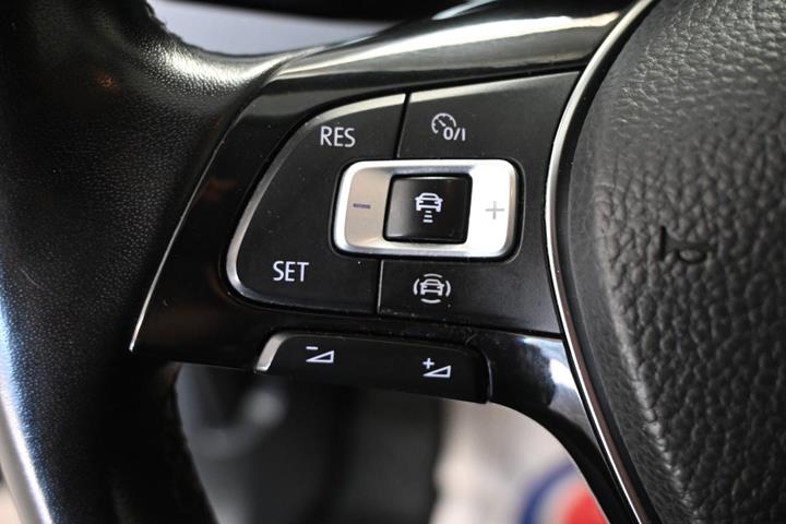 Sort VW Touran fra 2019