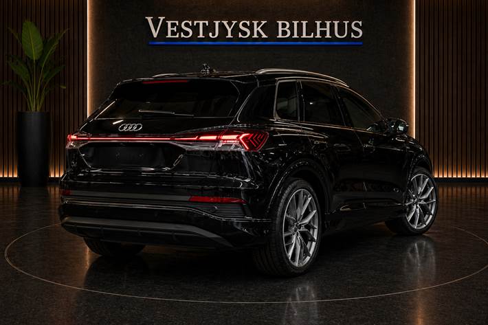 Sort Audi Q4 e-tron fra 2024