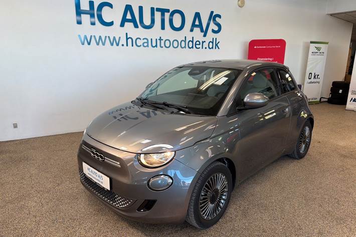 Grå Fiat 500e fra 2022