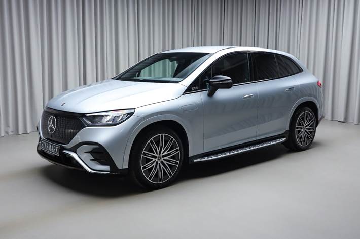 Sølv Mercedes EQE350 SUV fra 2025
