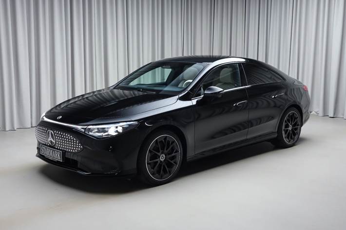 Sort Mercedes CLA250+ fra 2025