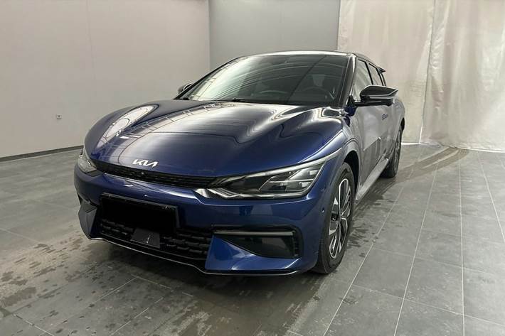 Blå Kia EV6 fra 2022