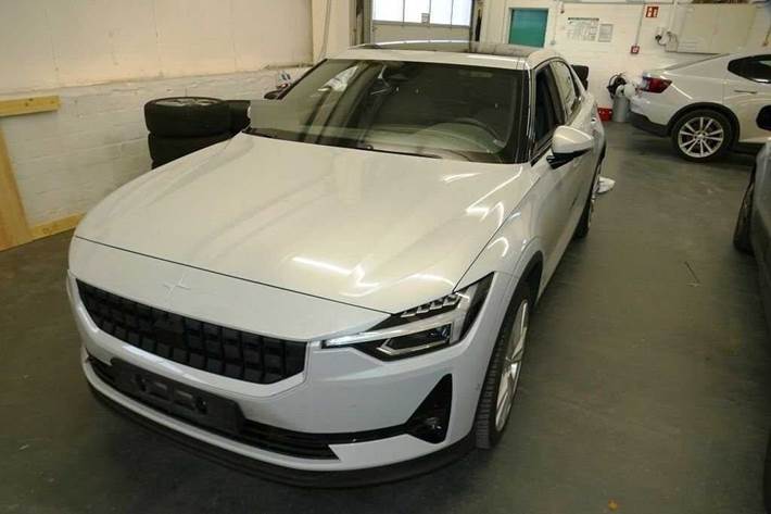 Grå Polestar 2 fra 2022