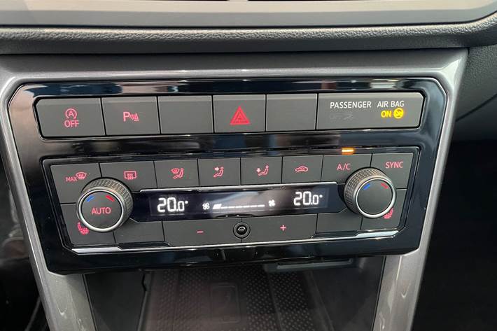 Grå VW T-Cross fra 2019