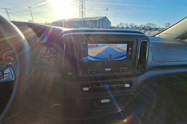 Hvid Mercedes Vito 114 fra 2024