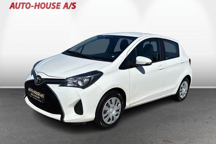 Hvid Toyota Yaris fra 2015