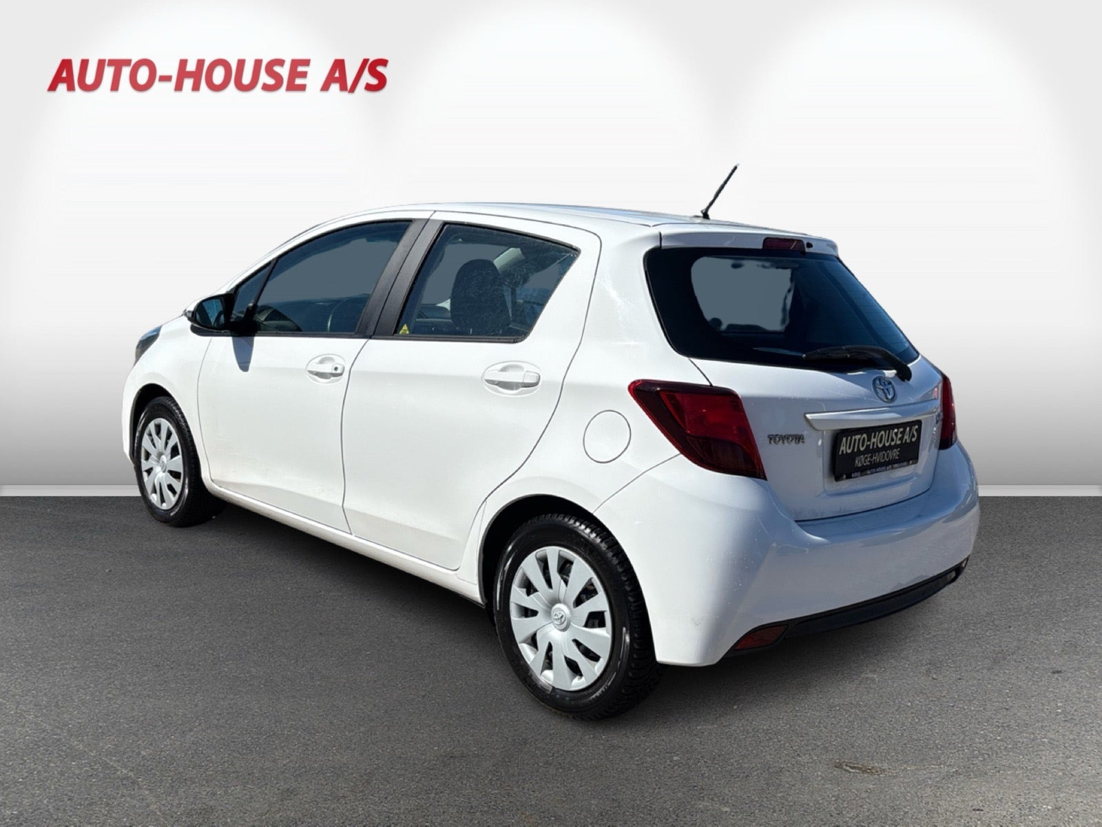 Hvid Toyota Yaris fra 2017