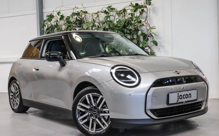 Mini Cooper E Favoured Trim L