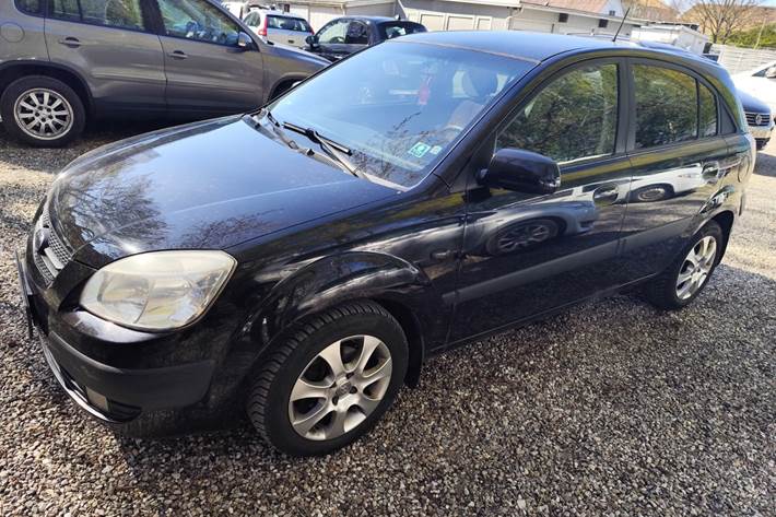 undefined Kia Rio fra 2006