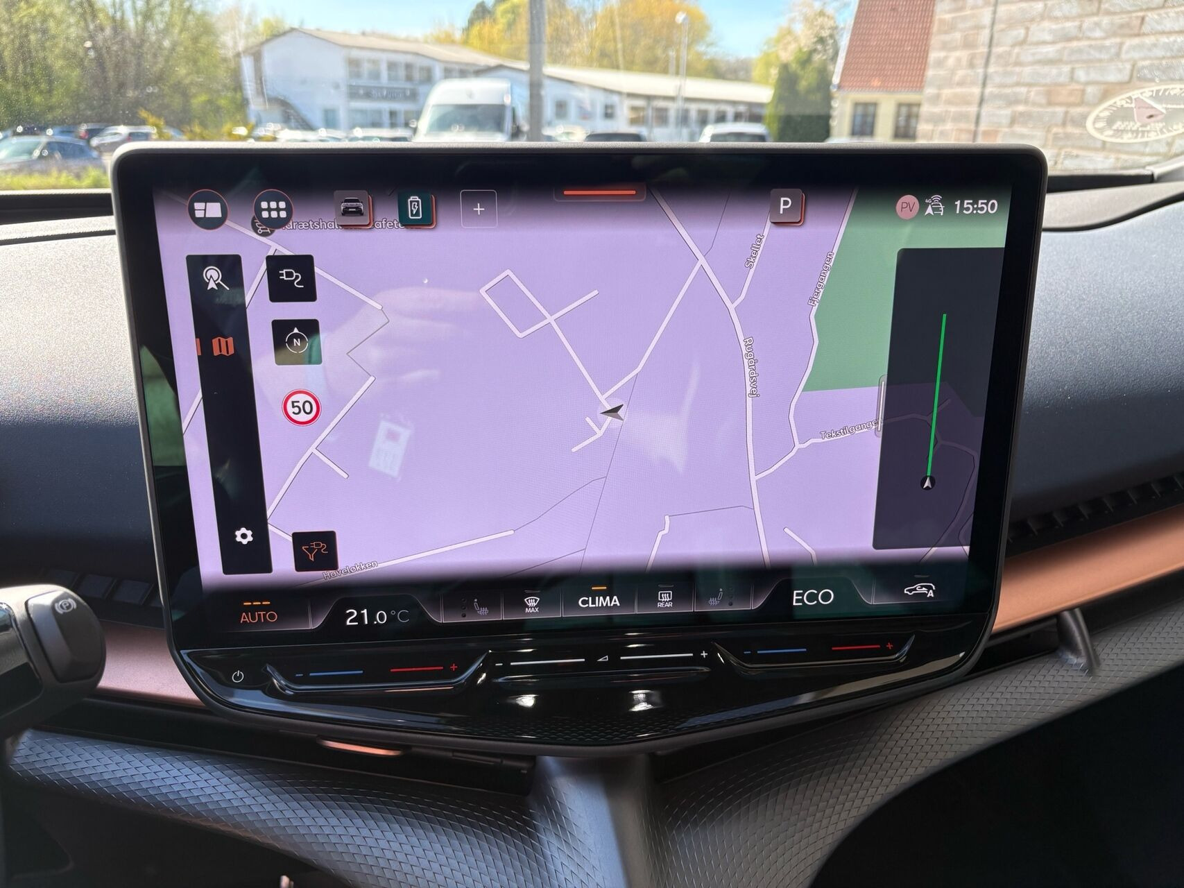 Blå Cupra Tavascan fra 2025