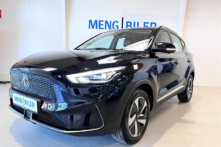 Sort MG ZS EV fra 2023 set udefra