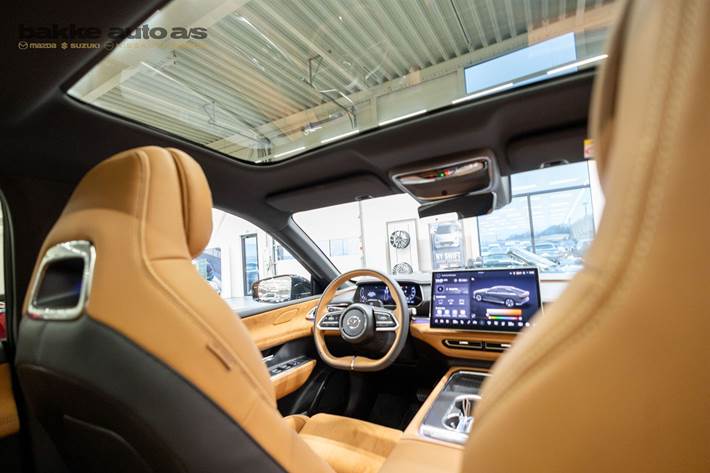 Hvid Mazda 6e fra 2026