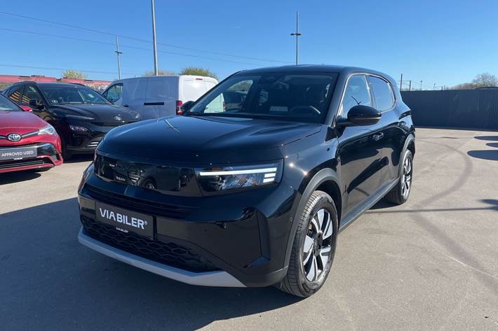 Sort Opel Frontera fra 2025 set udefra