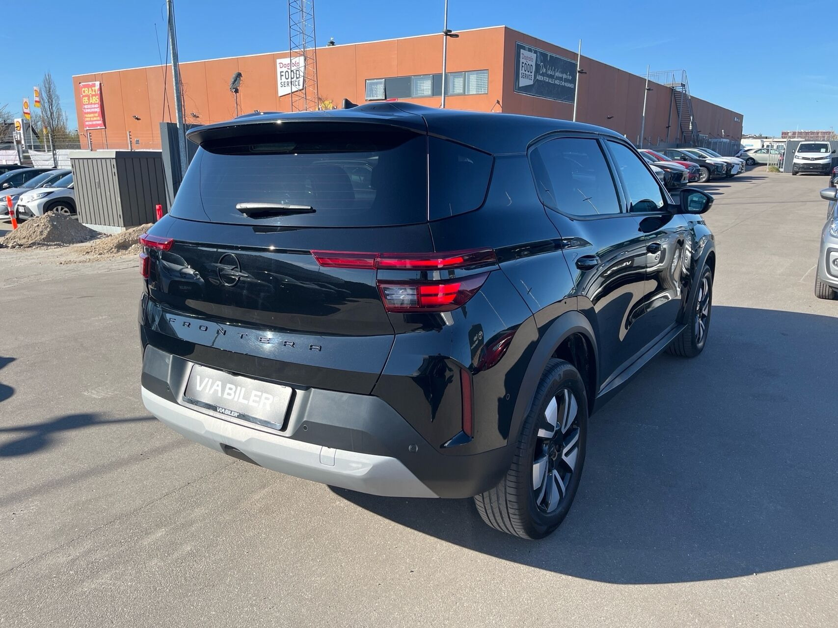 Sort Opel Frontera fra 2025
