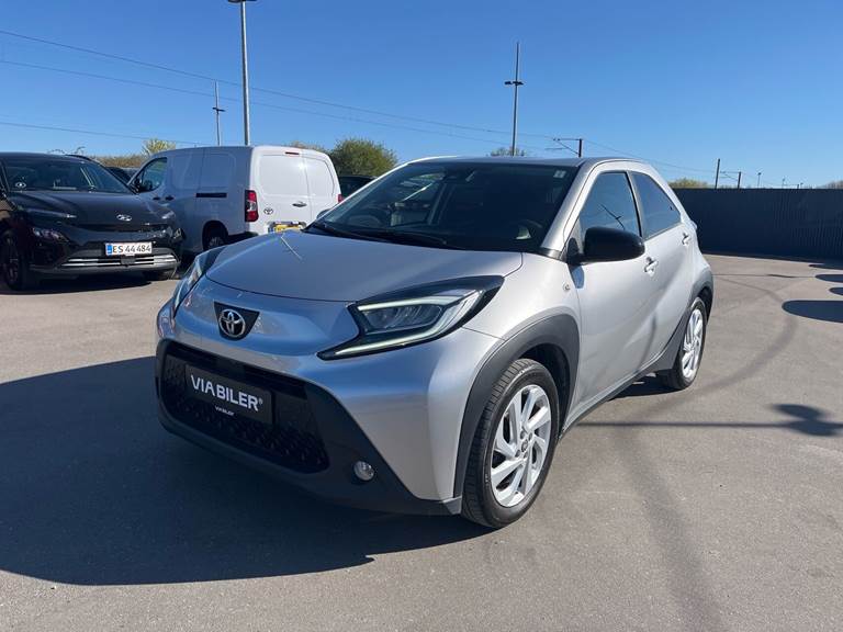Toyota Aygo X 1,0 VVT-I Active 72HK 5d