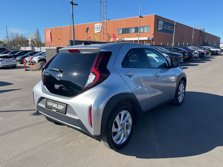 Toyota Aygo X 1,0 VVT-I Active 72HK 5d