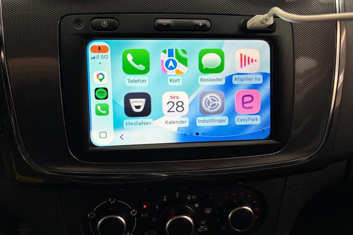Sølv Dacia Sandero Stepway fra 2018