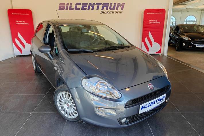 Grå Fiat Punto fra 2018