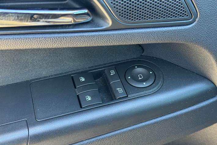 Grå Opel Zafira fra 2011