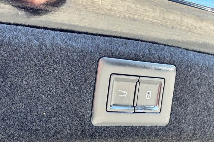 Sort BYD Seal fra 2024