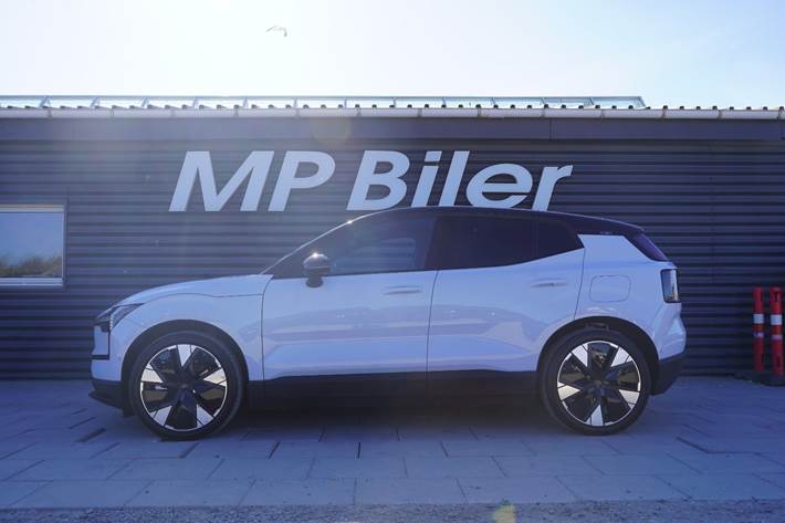 Hvid Volvo EX30 fra 2025