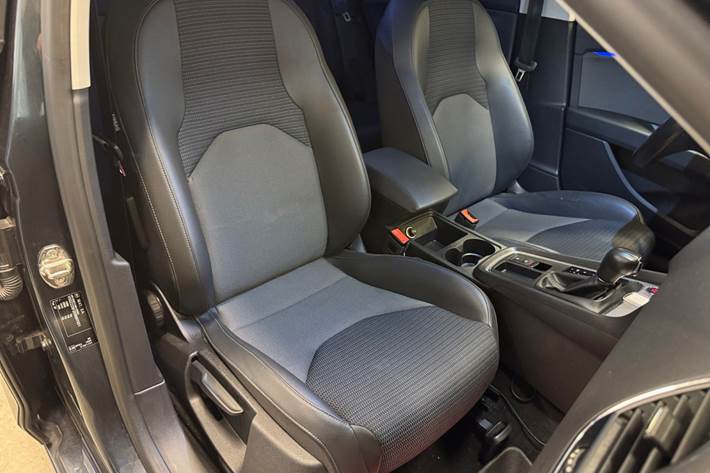 Grå Seat Leon fra 2019