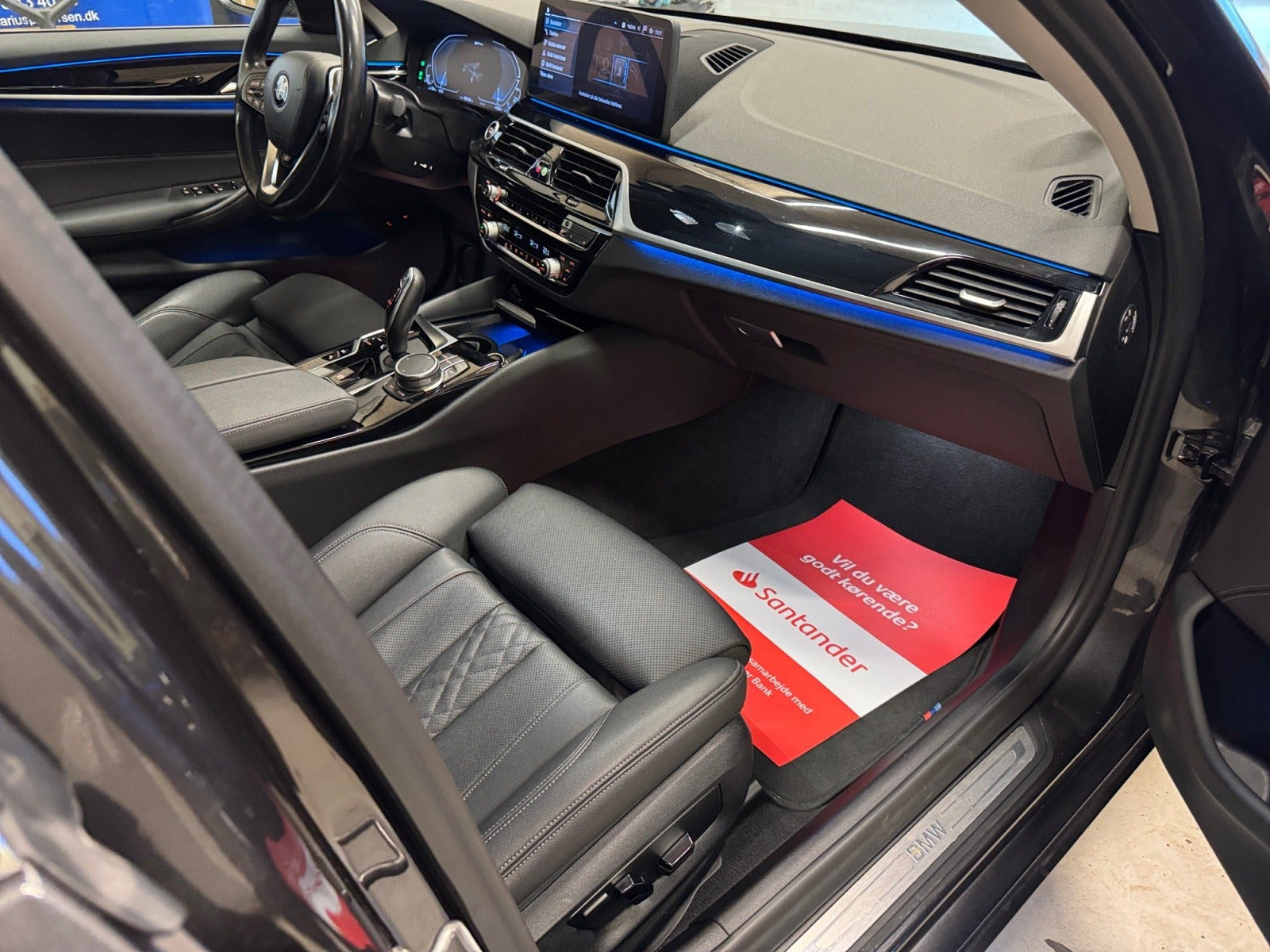 Sort BMW 530e fra 2021