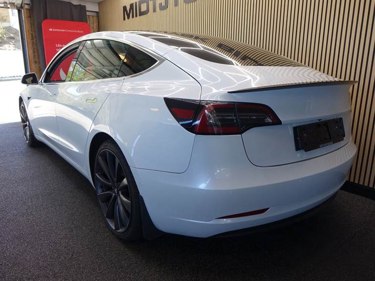Tesla Model 3 Performance AWD