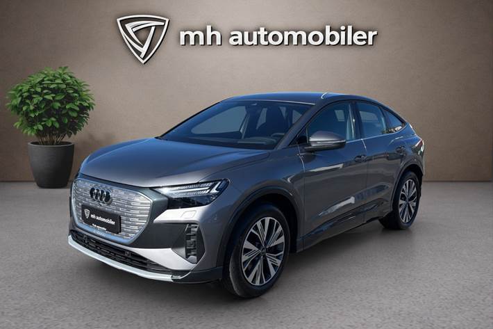 Grå Audi Q4 e-tron fra 2024
