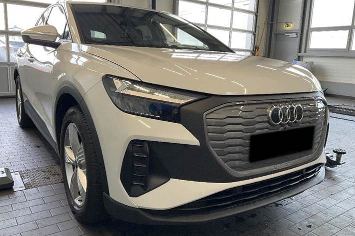 Hvid Audi Q4 e-tron fra 2023
