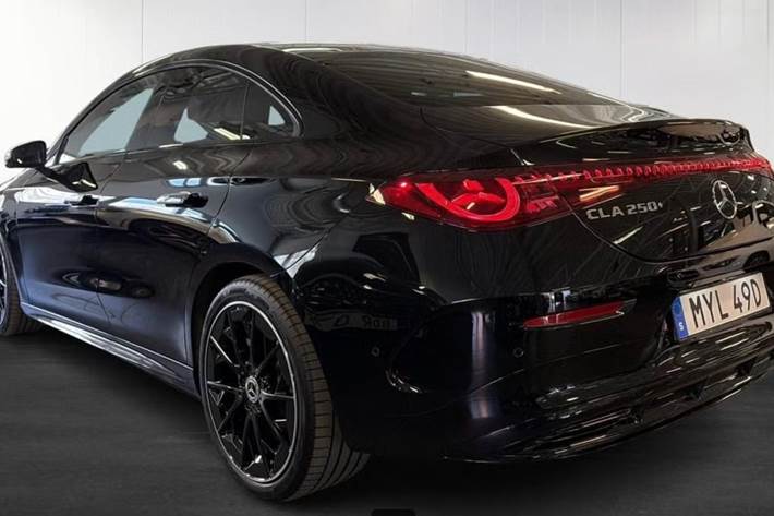 Sort Mercedes CLA250+ fra 2026