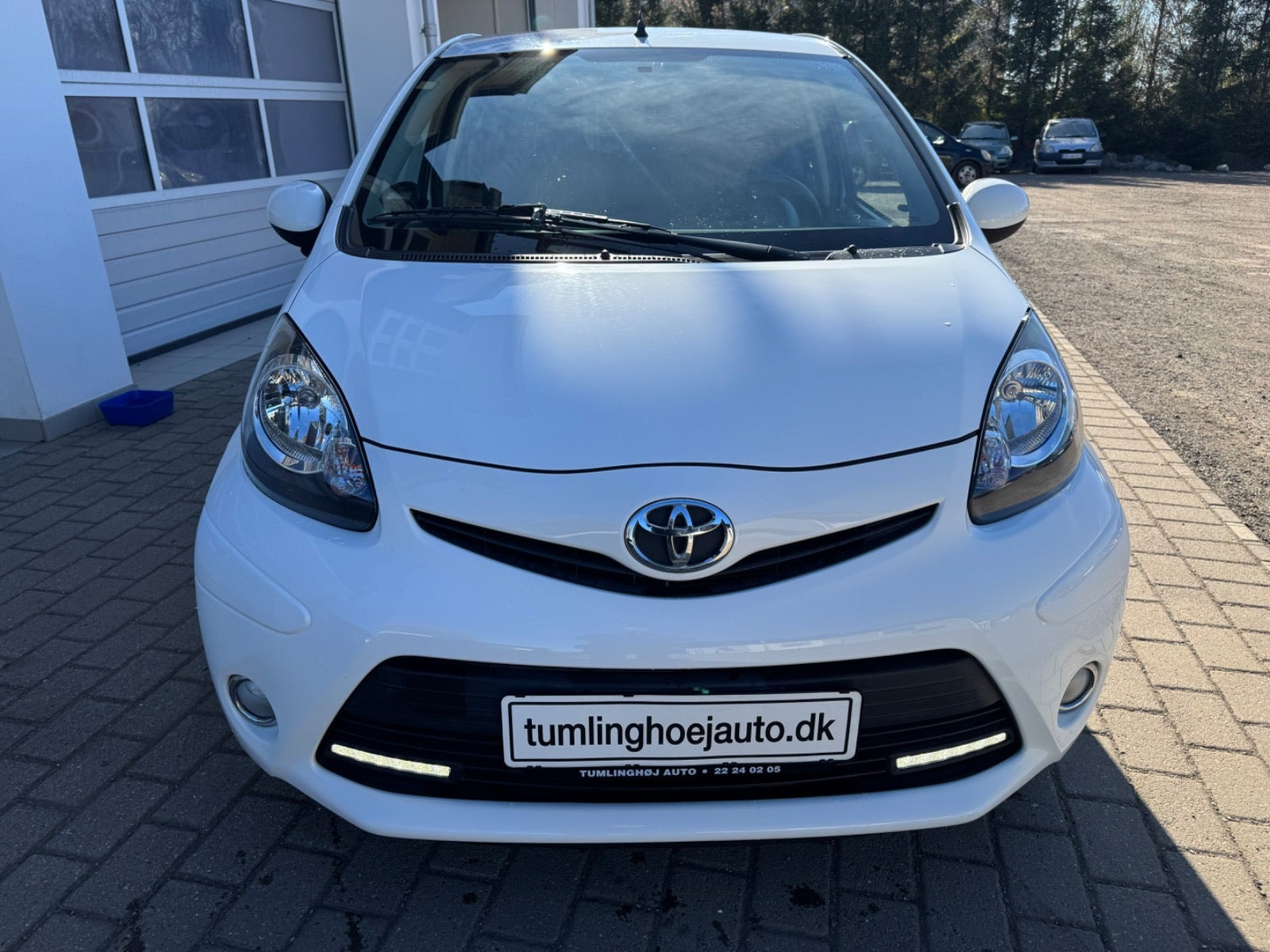 Hvid Toyota Aygo fra 2014
