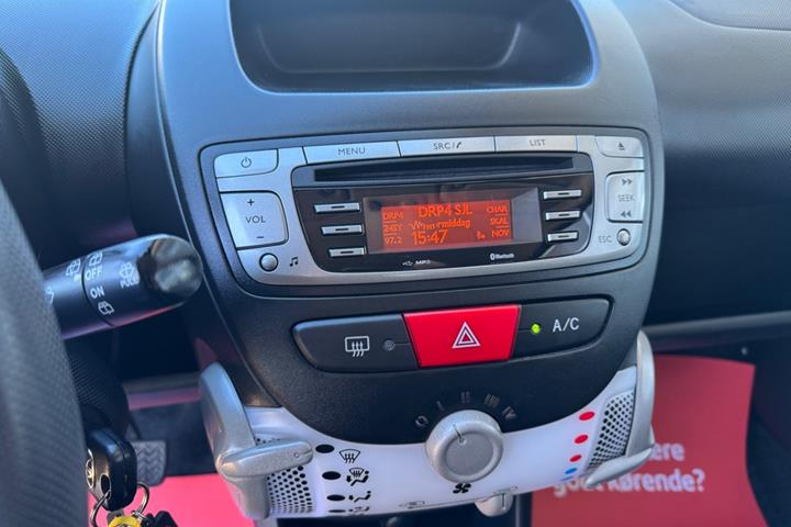 Hvid Toyota Aygo fra 2014