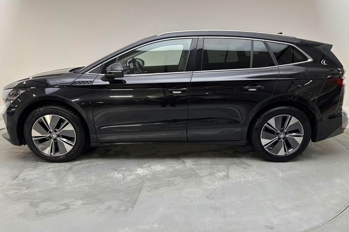 Sort Skoda Enyaq fra 2023