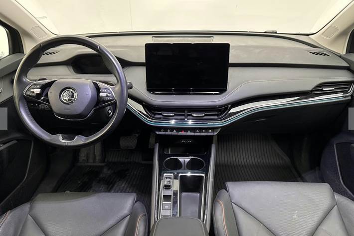 Sort Skoda Enyaq fra 2023