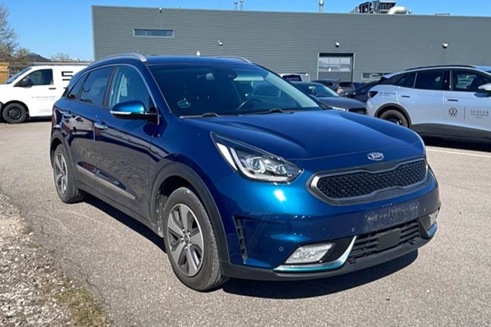 Blå Kia Niro fra 2018