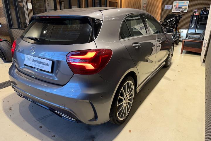 Grå Mercedes A200 d fra 2017