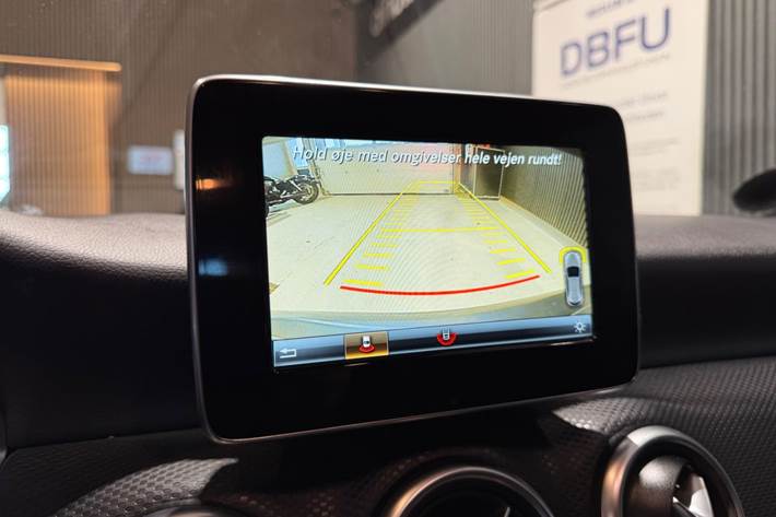 Grå Mercedes A200 d fra 2017