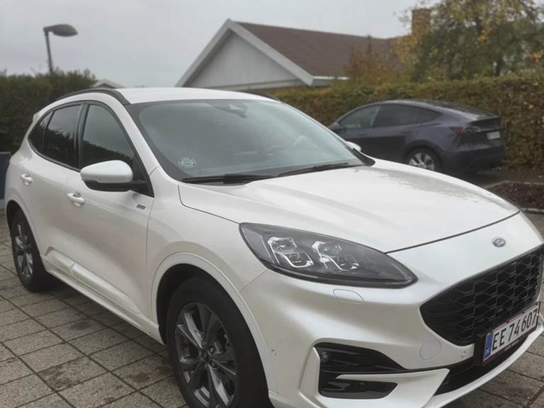 Ford Kuga 2,5 PHEV ST-Line CVT