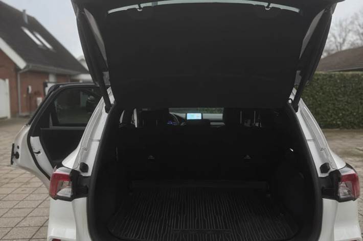 Hvid Ford Kuga fra 2020