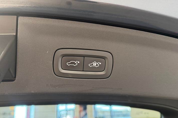 Blå Polestar 2 fra 2022