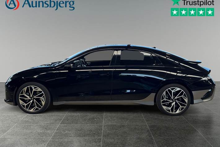 Grå Hyundai Ioniq 6 fra 2024