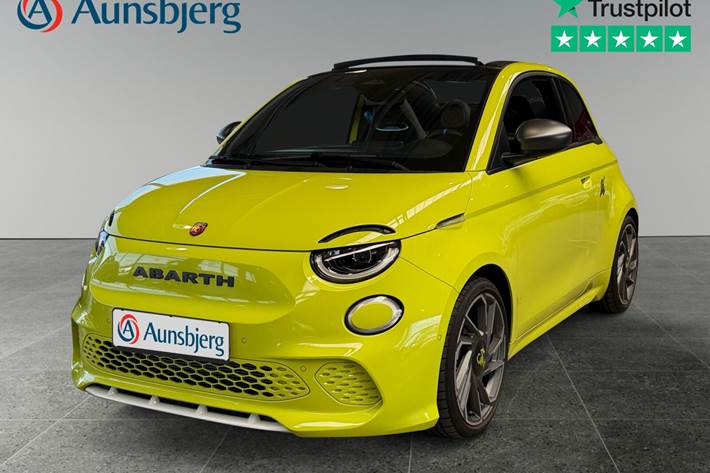 Grøn Abarth 500e fra 2025