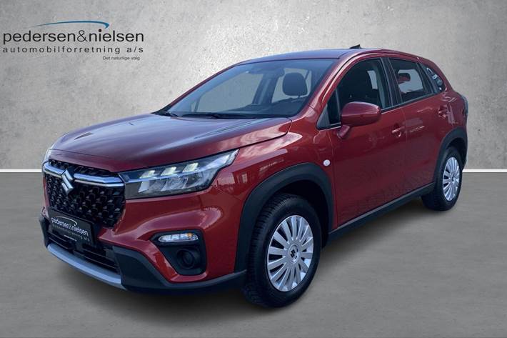 Rød Suzuki S-Cross fra 2023