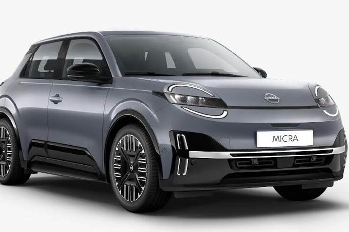 Sølv Nissan Micra fra 2025